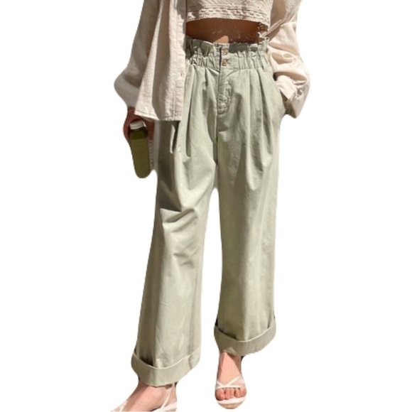 Stylish Women's Cream Pants - Picture 1 of 12